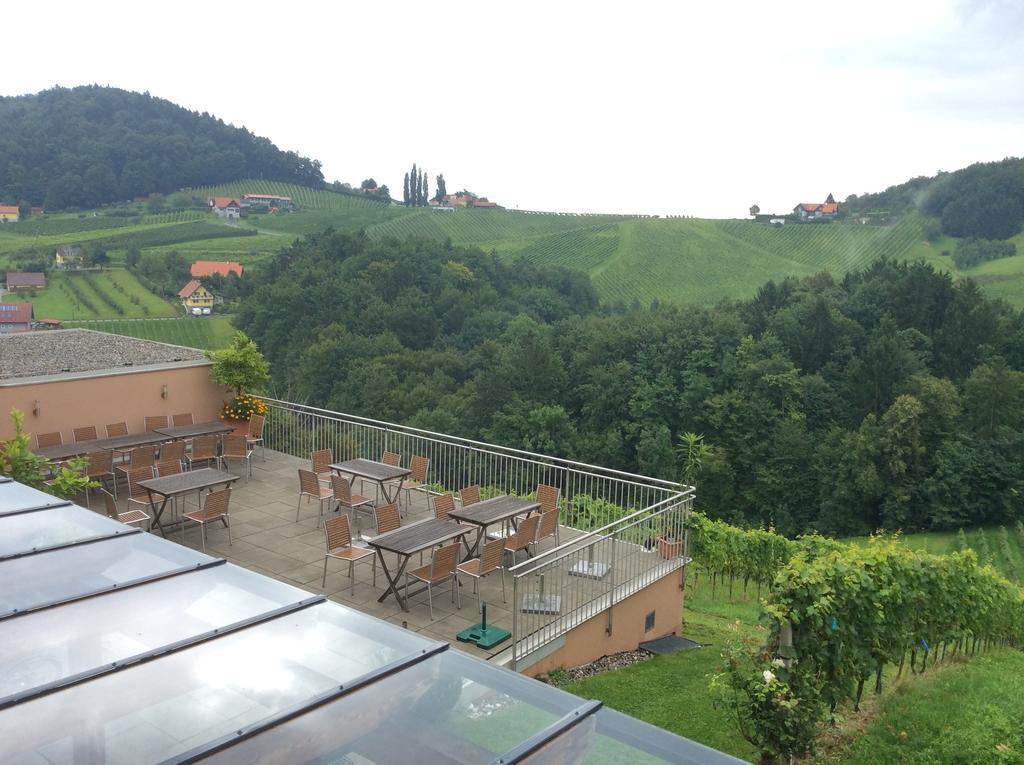 Zweytick Gaestezimmer Weingut Ratsch an der Weinstrasse Ngoại thất bức ảnh