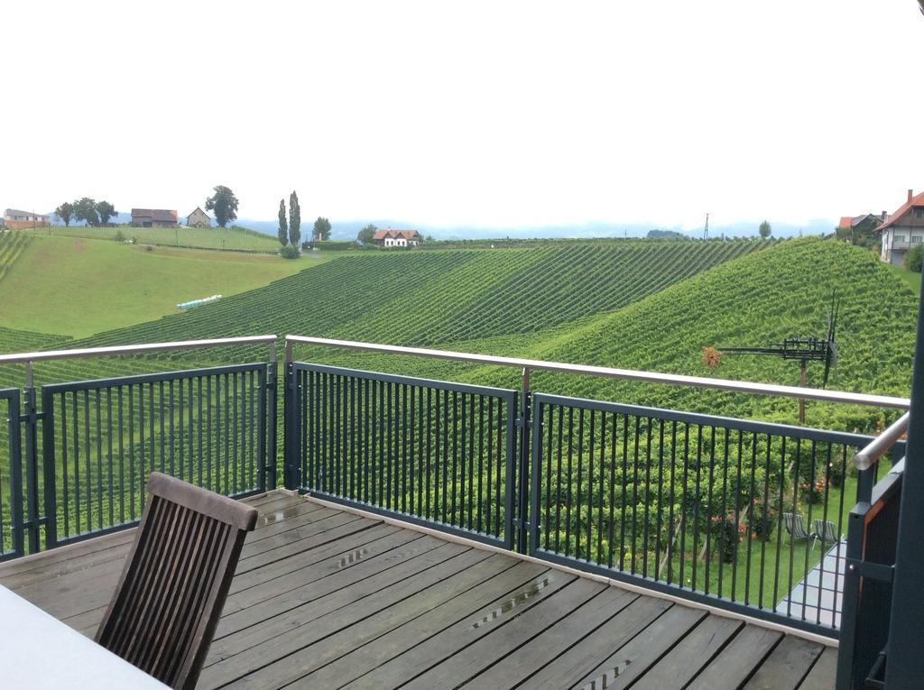 Zweytick Gaestezimmer Weingut Ratsch an der Weinstrasse Phòng bức ảnh