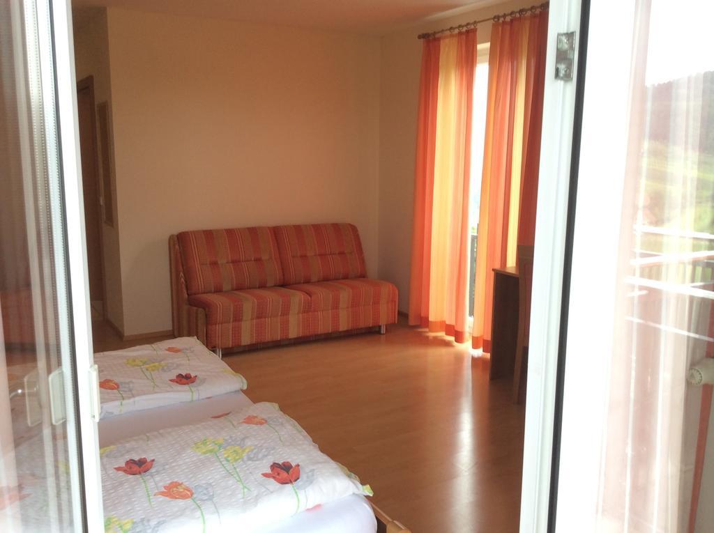Zweytick Gaestezimmer Weingut Ratsch an der Weinstrasse Phòng bức ảnh
